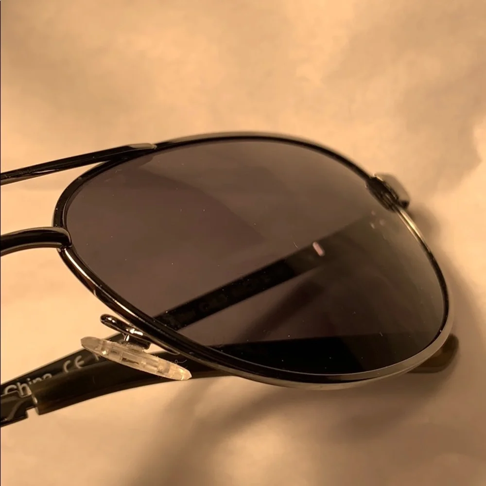 Polaroid Evan Polarized sunglasses 😎 preloved